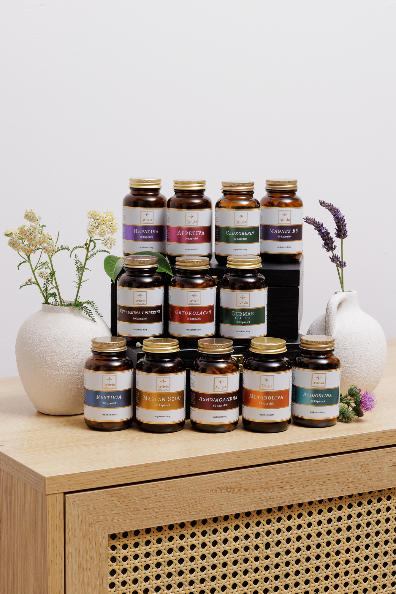 Szklane słoiczki suplementów Avlivia
